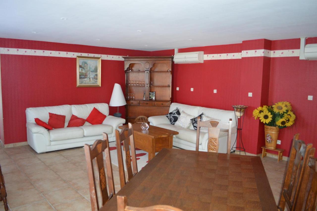 Les Gites De La Chapiniere Châteauvieux Exterior foto